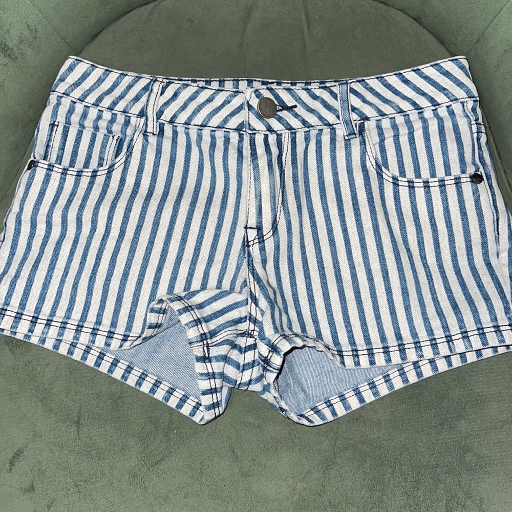 Girls Roxy Jean Shorts Size XL/ 14